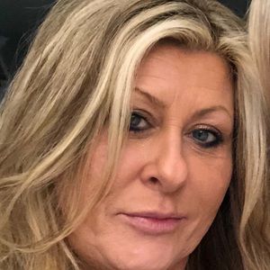 Meet your Posher, Stella